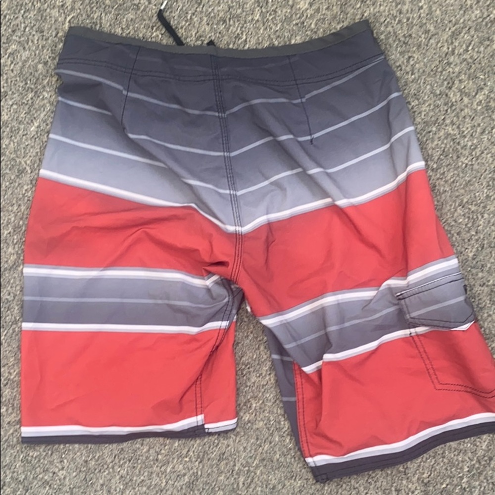 Reef Swimtrunks/Boardshorts. 33 waist. - Picture 2 of 2